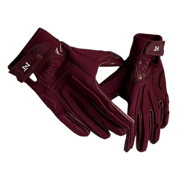 Nxtrnd NWOT G3 Sticky Padded Football Receiver Lineman Gloves - Picture 6 of 7